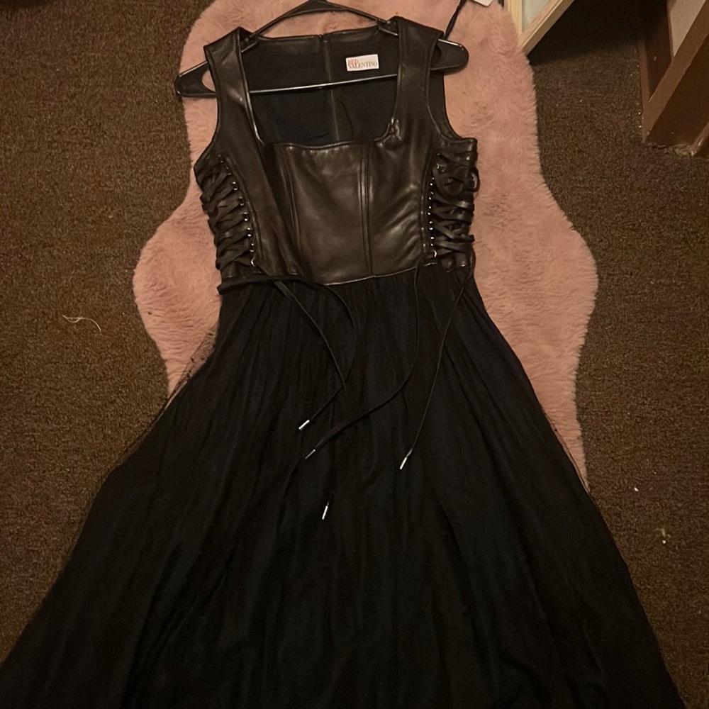 Ladies Valentino Red